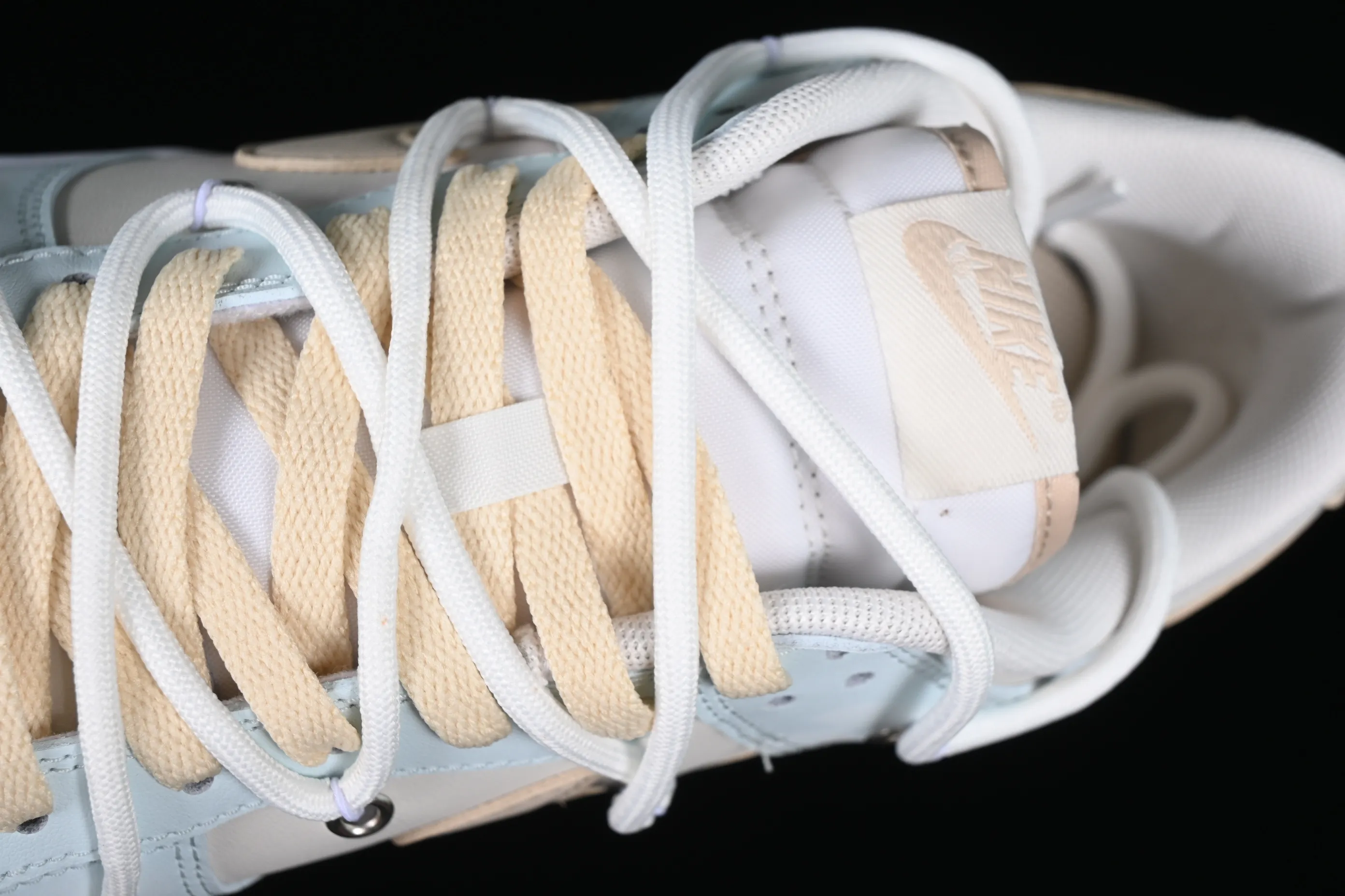 All categories Nk SB Dunk series Nk SB Dunk Low Low-top sneakers Nk Dunk Low Sea Salt Coconut Cloud Deconstructed simplicity Graffiti SB strap low-top casual sneakers DV0831-003